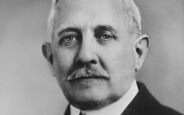 mcc_10_company_carousel_item1_portrait_640x400